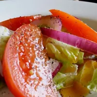 Garden Salad with Asian Vinaigrette Dressing|Timothy R. Cozartさん