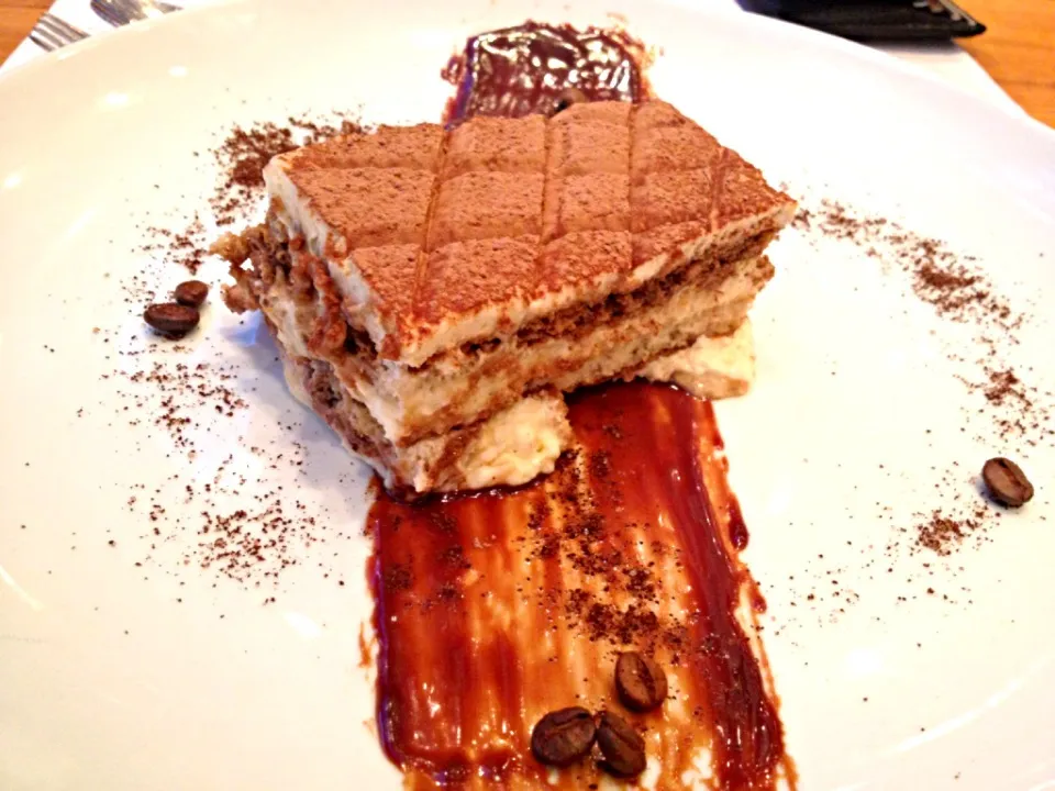 Snapdishの料理写真:Tiramisu|Bruno Pereira Cardosoさん