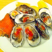 Snapdishの料理写真:Fresh Oyster|jessie peloneさん