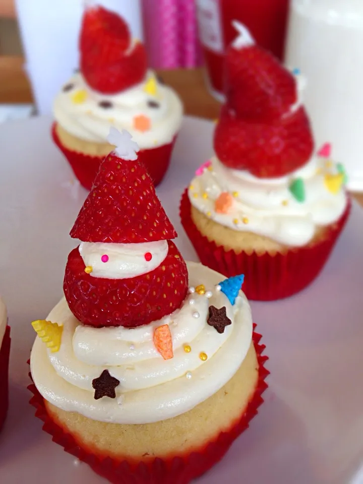 Santa Cup cake|didi kullawadeeさん