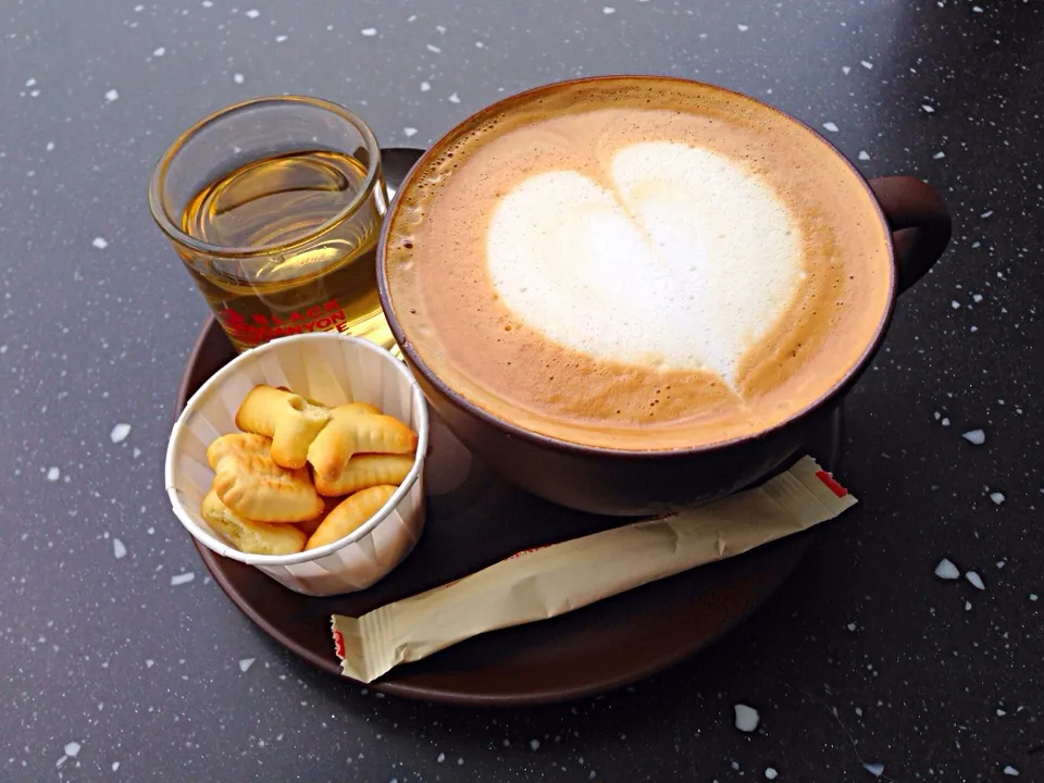 Snapdishの料理写真:A cuppa Cappuccino for afternoon tea.|Cerisseさん