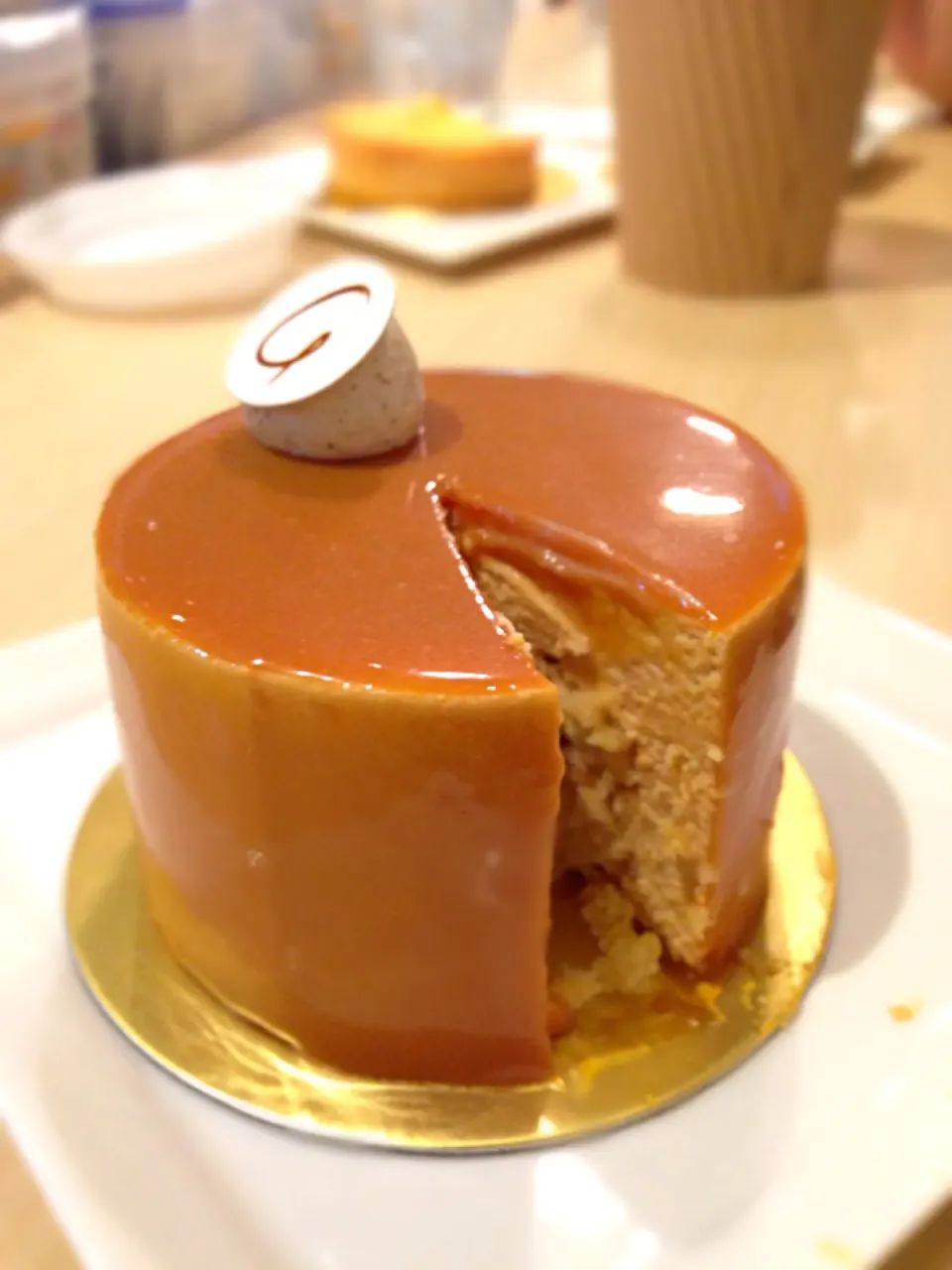 Snapdishの料理写真:Slightly burnt salted caramel hazelnut mousse|willzさん