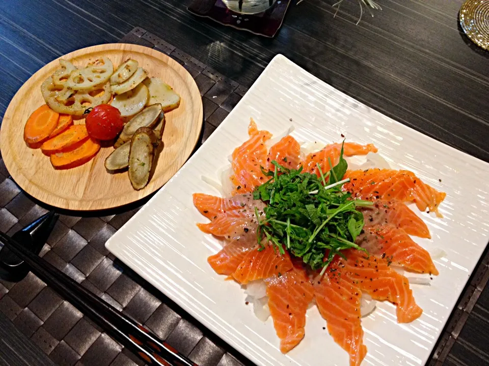 サーモンのカルパッチョと野菜オーブン焼き。|かれんさん