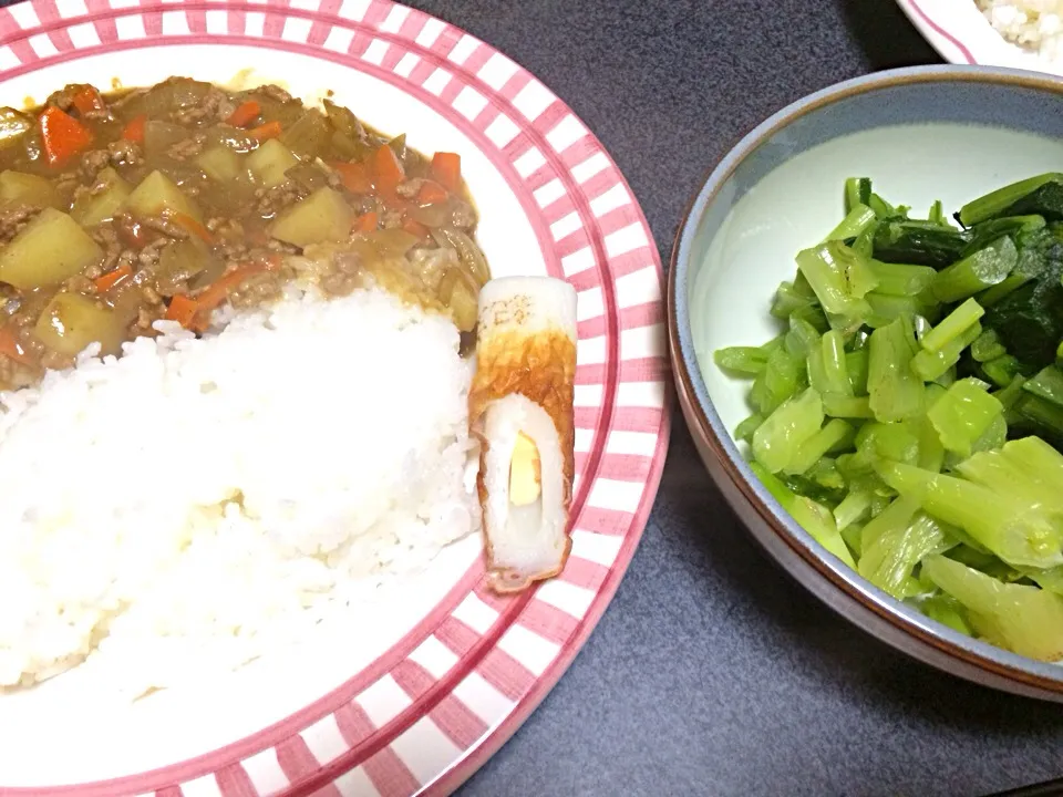 #夕飯 チーズinちくわ、野沢菜、挽肉カレーライス。もちろん白米とカレーをおかわりしたさ。|ms903さん