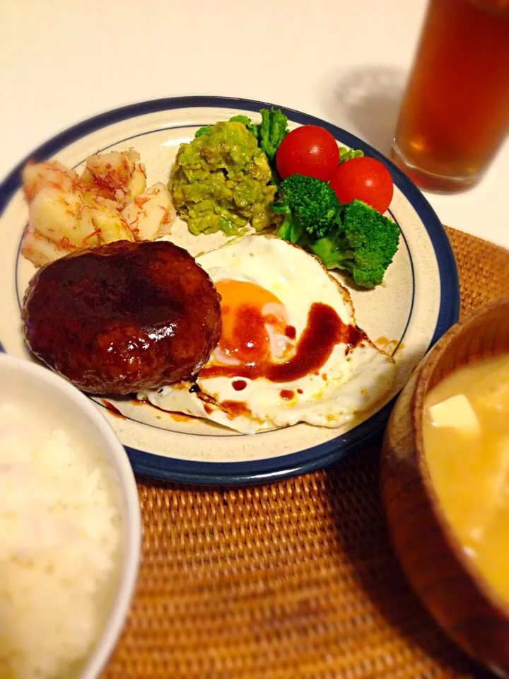 Snapdishの料理写真:晩ゴハンはハンバーグプレート|nonさん