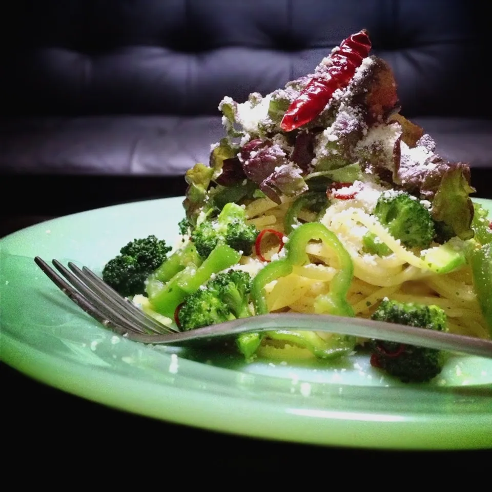 Peperoncino of Broccoli & Green pepper & Red leaf lettuce.|nori.co.jpさん