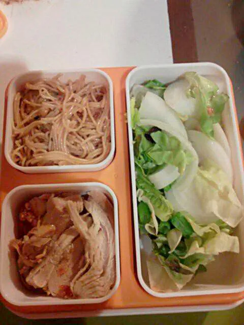 Snapdishの料理写真:My son jacks Bento. Chicken, salad, and noodles.|Polly Gelfusoさん