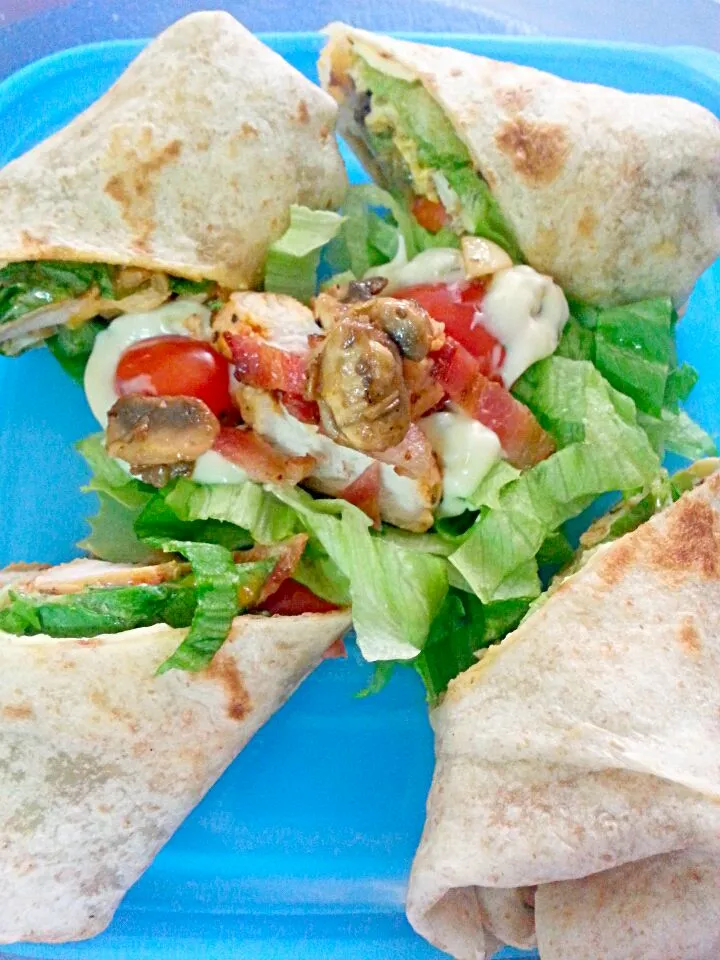 cajun chicken sauteed mushroom tortilla wrap~~~|Esther Thiangさん