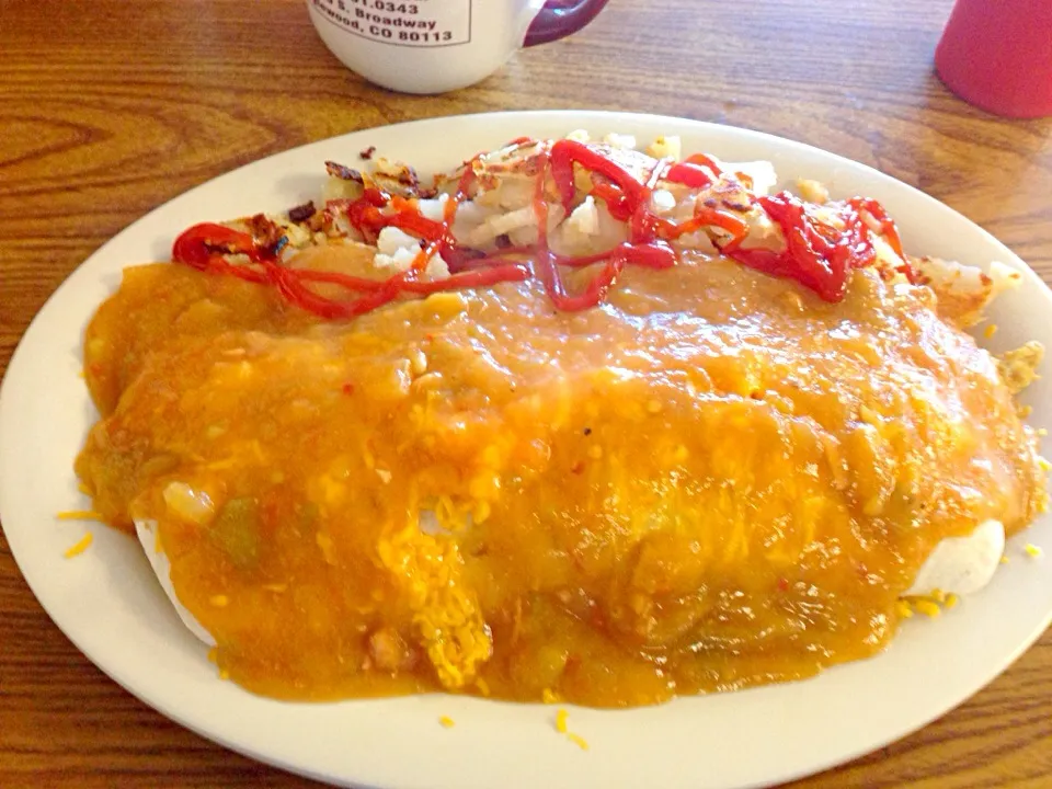 Breakfast Burrito. Special Sauce and Hashbrowns|robert flickerさん