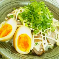 主人の作ったチャーシュー丼|いぬい家のごはんさん