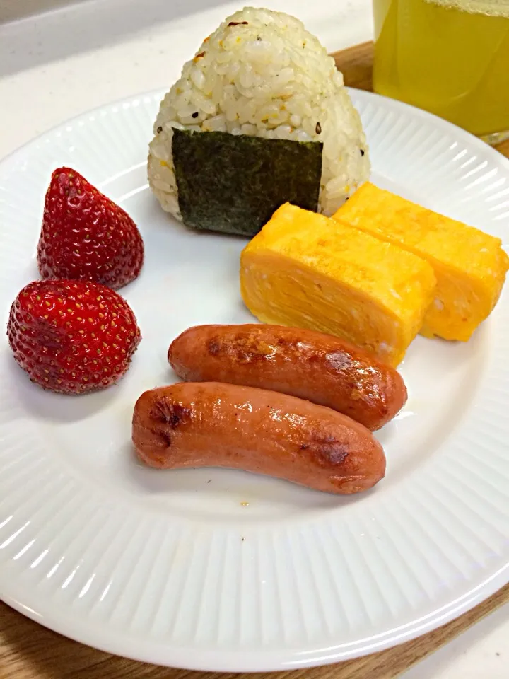 Snapdishの料理写真:キヨシュンさんの料理 卵焼き💕おにたまプレート🎵|ともさん