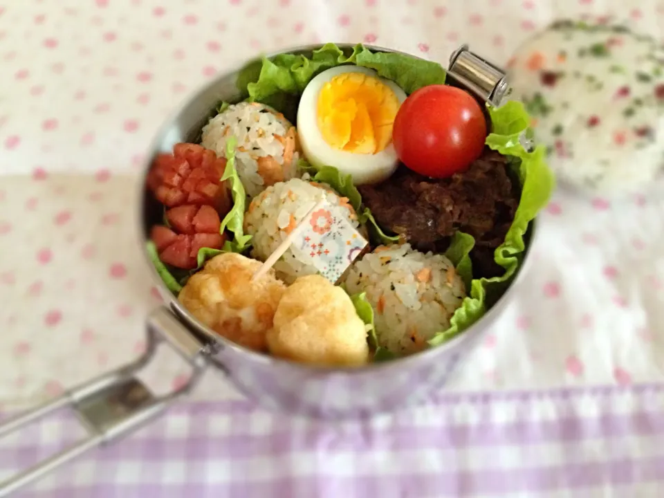 12月18日 牛肉の醤油麹炒め煮とこむすびのお弁当|かとっちみゆさん