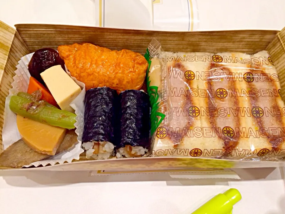 Snapdishの料理写真:まい泉の弁当|Food is lifeさん