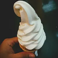 Ice Cream Cone|Amanda Viraさん