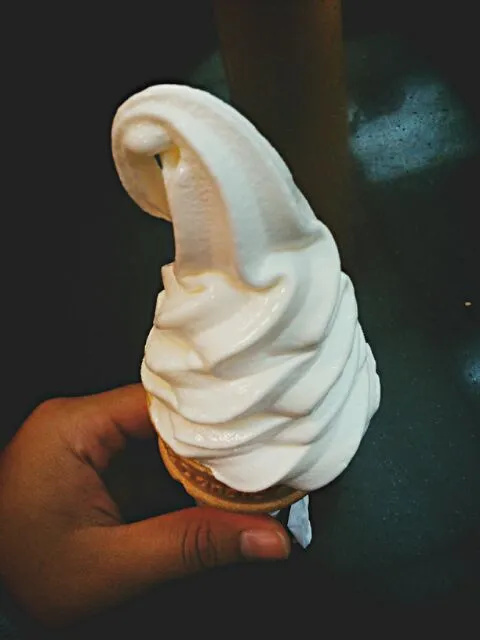 Ice Cream Cone|Amanda Viraさん