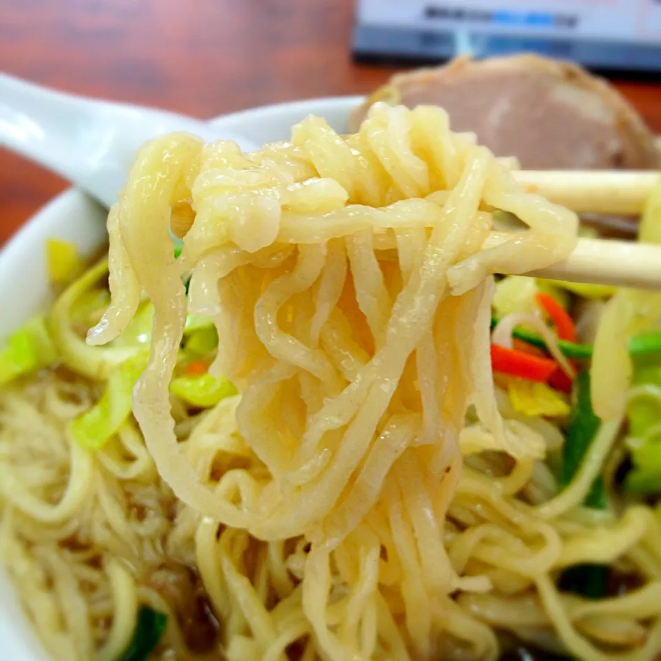 Snapdishの料理写真:麺は青竹手打ち麺なんだな♪|ラー山さん