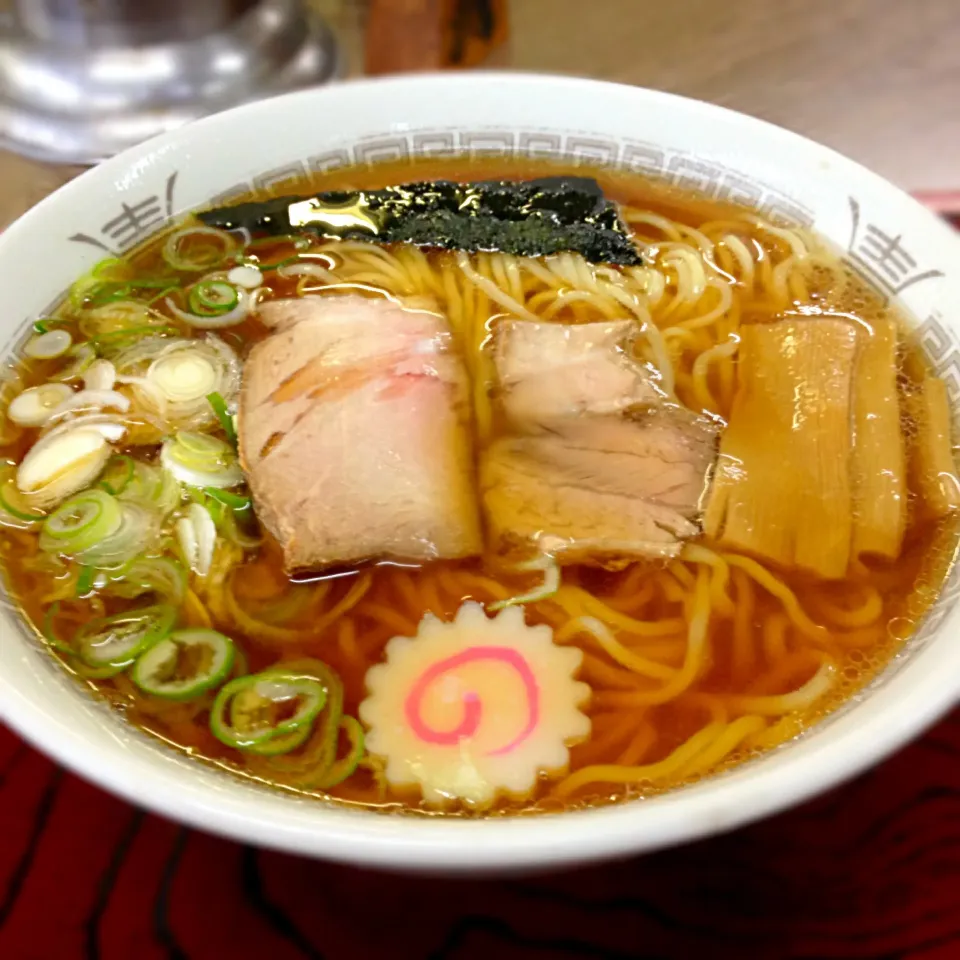 Snapdishの料理写真:そば屋のラーメン♪|ラー山さん