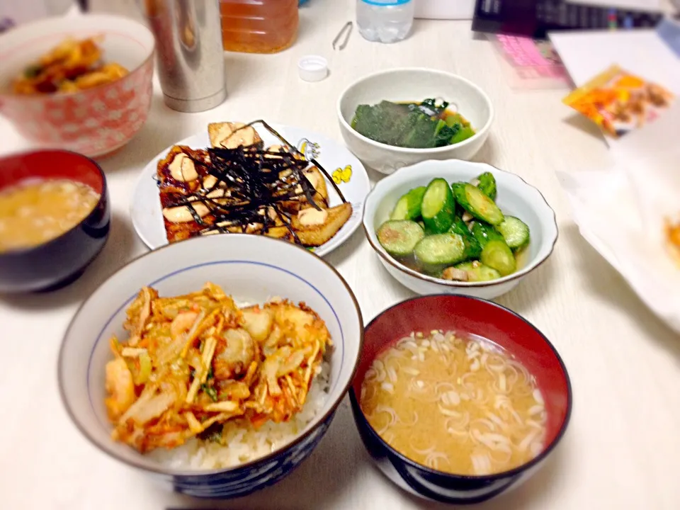 かき揚げ丼と山芋のバター麺つゆソテー|りゅーさん