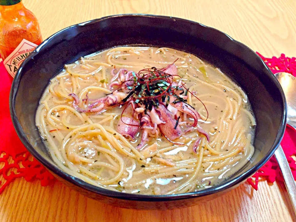 ♡鶏ガラスープ系 ヒイカの和風パスタ♡|由寿妃さん