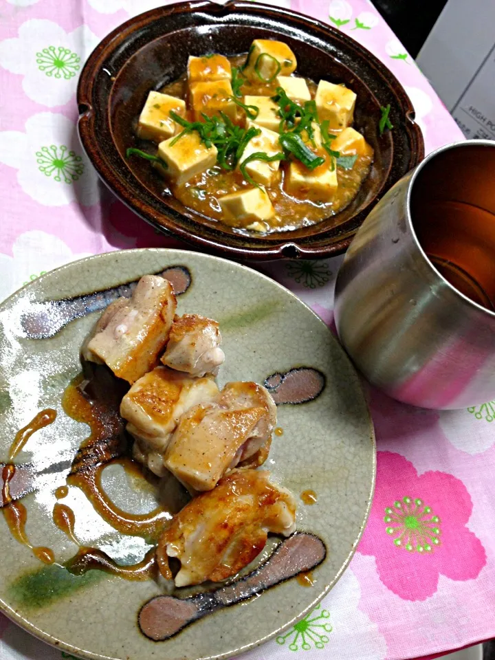 ただの焼き鳥も麻婆豆腐も、丹波焼に盛り付けると、ちゃうな〜(^ ^)|ハルさん