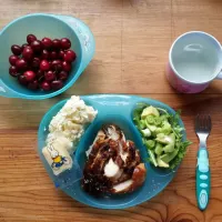 Snapdishの料理写真:Lunch: roast chicken with onion marmalade, potato salad and avo and rocket salad. Cherries and elderflower cordial.|Claire Tyler-Smithさん