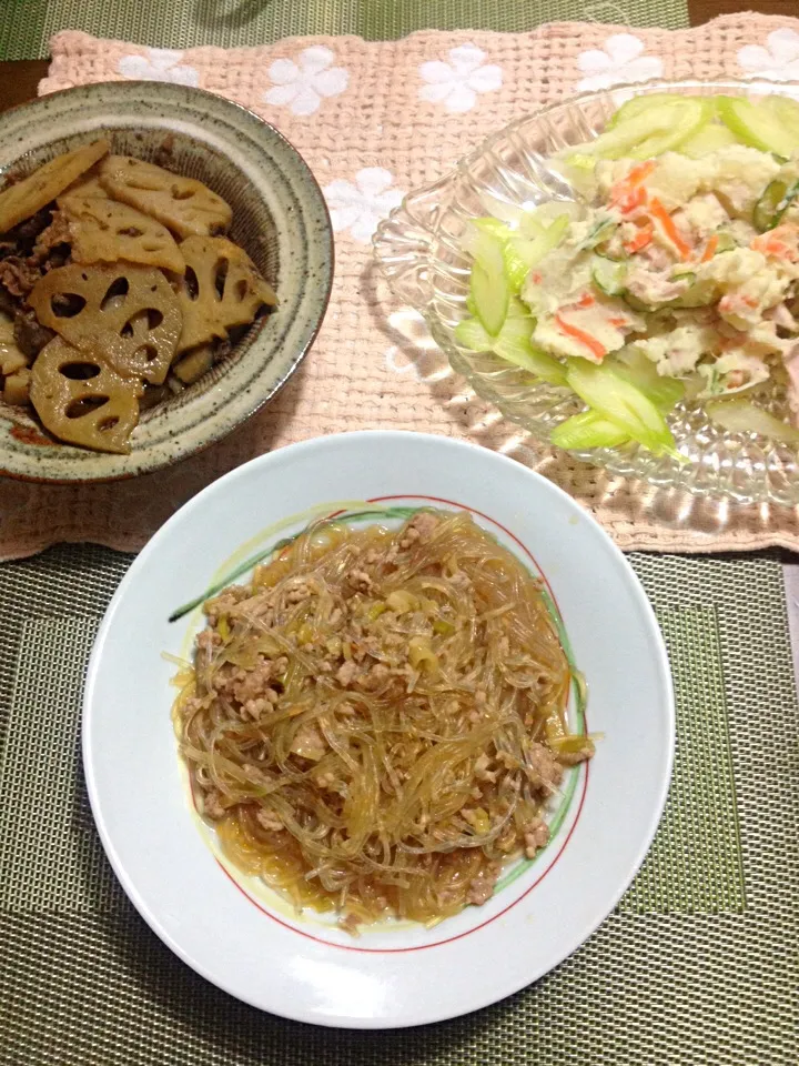 牛肉とレンコン煮、春雨と挽肉煮、ポテトサラダ|ユムユムさん