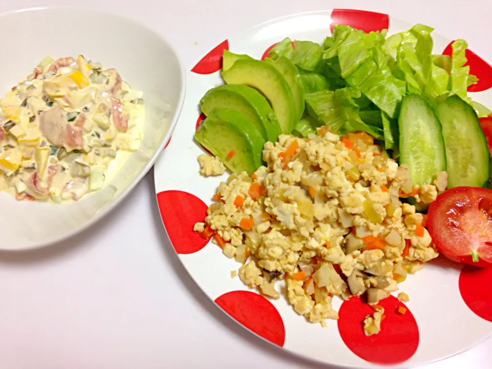 ♡豆腐の炒り煮＆和風タルタルソースのマグロ和♡|しーちあん⸜(●˙°˙●)⸝さん