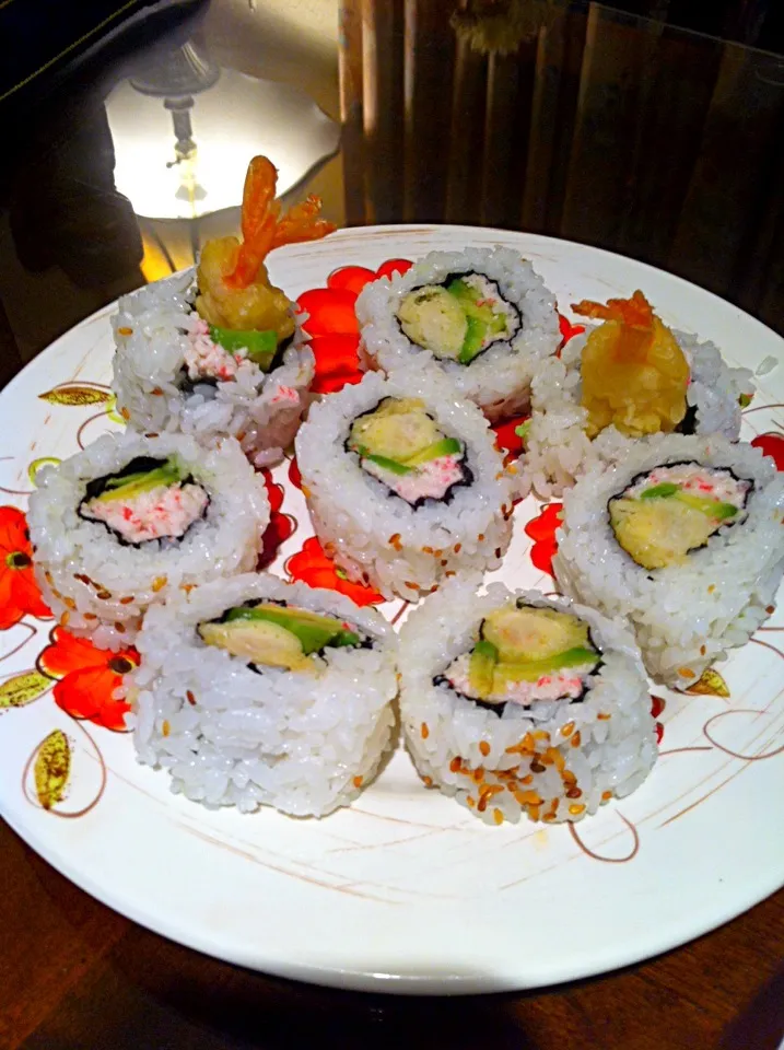 Snapdishの料理写真:Maki with shrimp, avocado and crabmeat! :D|Jena Kimさん