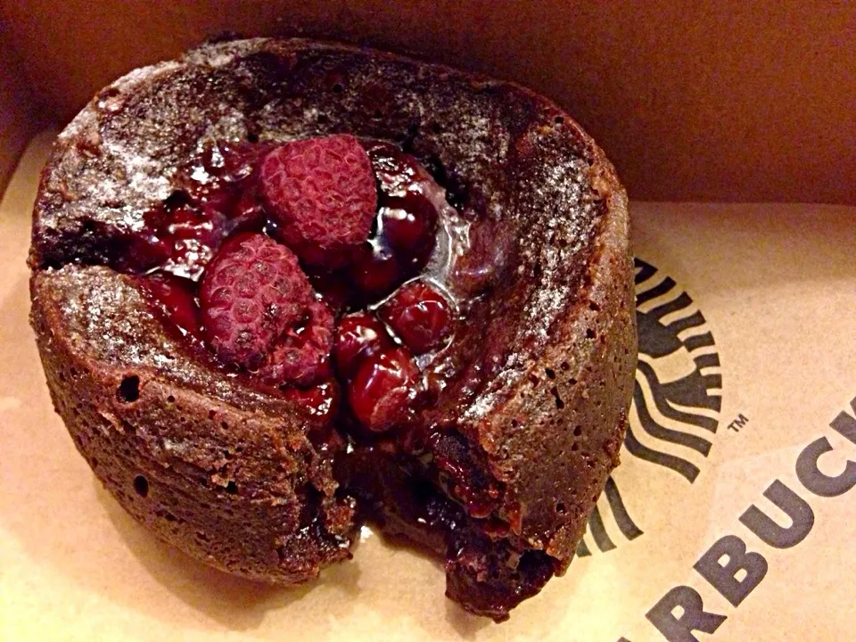 Raspberry Molten Chocolate Cake|willklhさん