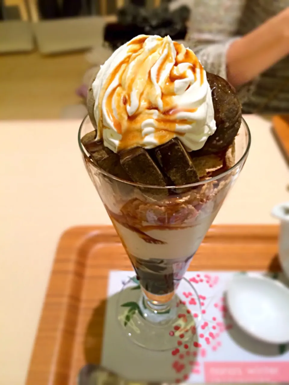 Snapdishの料理写真:ほうじ茶生チョコパフェ❤️|鮎さん