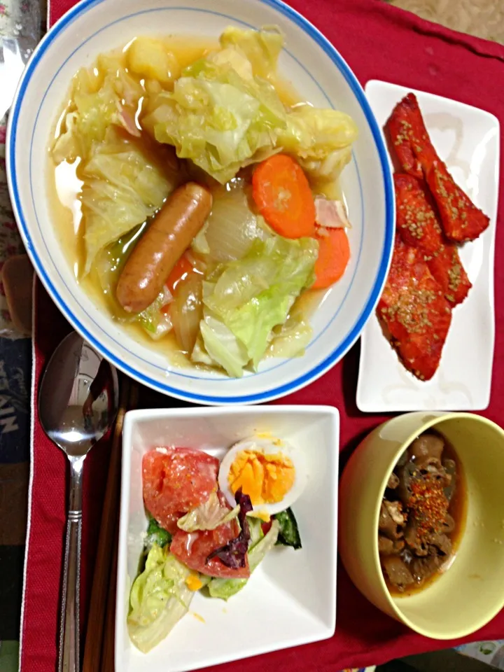 野菜たっぷりポトフ、あぶらがれいのみりん焼き、もつ煮、シーザーサラダ|えりこさん