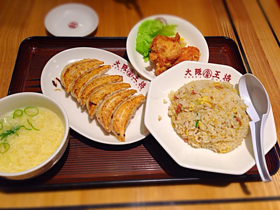 炒飯、餃子定食|Yas Nakさん