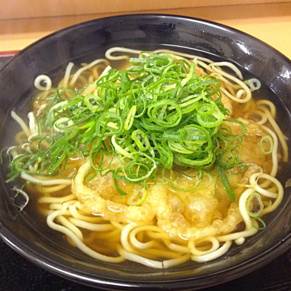 Snapdishの料理写真:天ぷら駅そば✨ 寒い日は特に美味しい👍|梅花権現さん