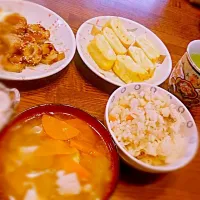 Snapdishの料理写真:寒いから家にこもり中の昼御飯|みなさん