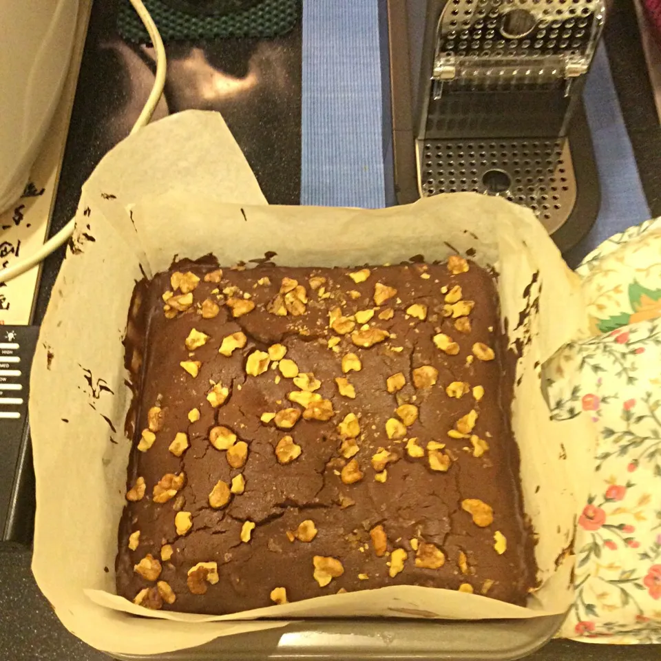 Chocolate & walnut brownie|Trish Wongさん