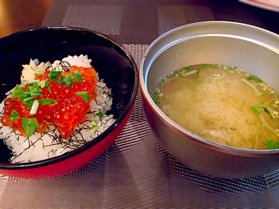 ⭐️芝KOSO本店 ⭐️いくらご飯 ⭐️お味噌汁|よっちぃさん