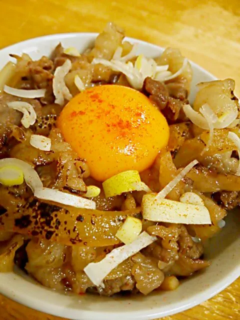 黒毛和牛 炙り牛丼|徳之島トトロンヌさん