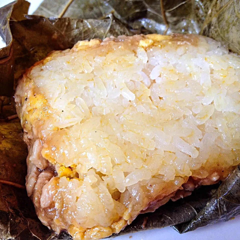 Glutinous Rice with Chicken in Lotus Leaf|Ashley Naiさん