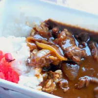 Snapdishの料理写真:牛すじ煮込みカレー|ひといろさん