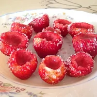 Strawberry margarita Jell-O shots|heidi🎀さん