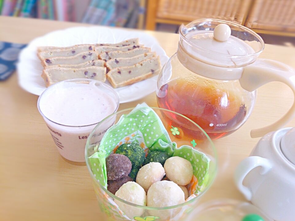 手作りお菓子でティータイム(^-^*)