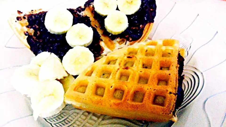 waffle with banana|Azrinohさん