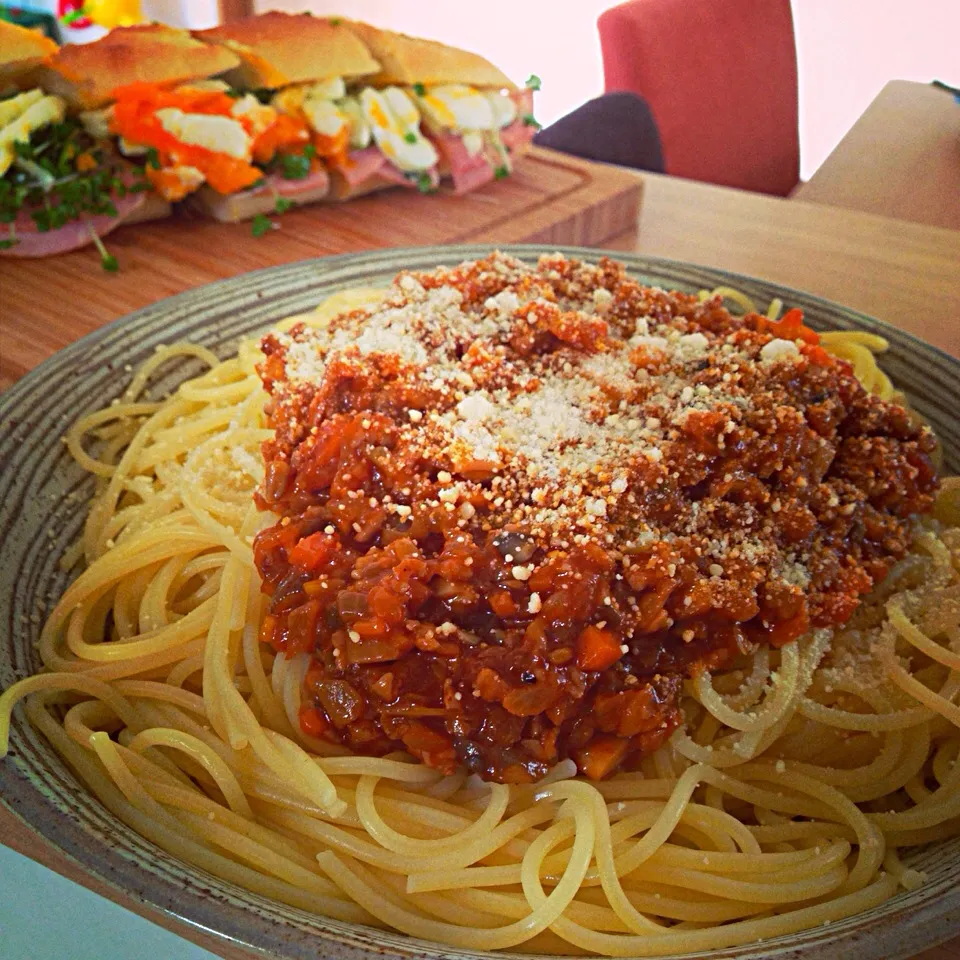 ミートソーススパとフランスパンでサブウェイ風サンドイッチ。|あやさん