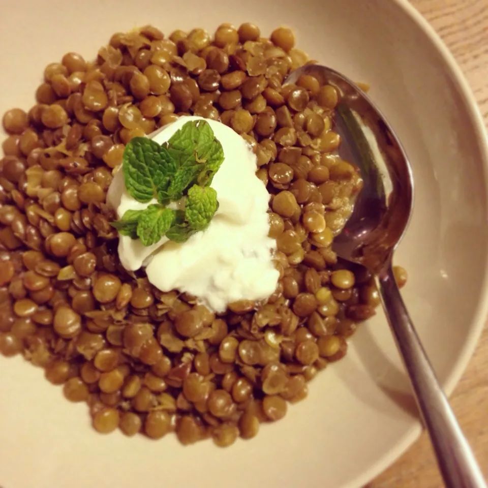 Boiled lentils with yogurt (adasi)|sepidehさん