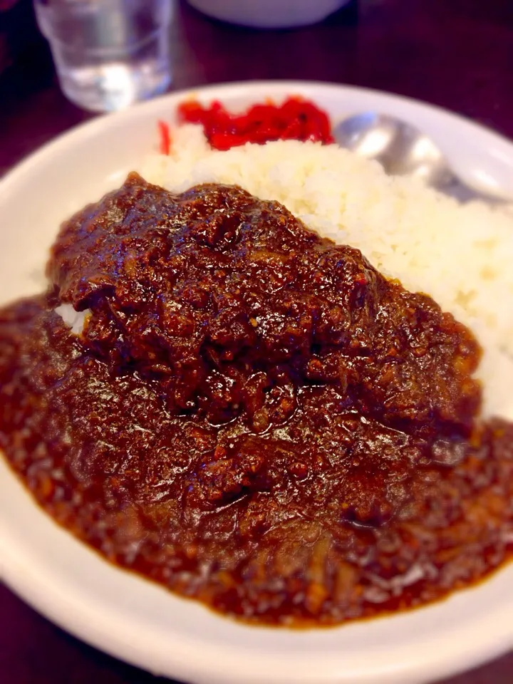 ラーメン屋が作る名物100時間カレー|えすとさん