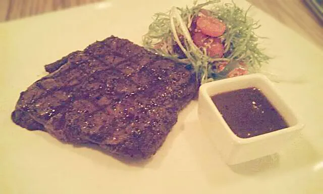 sirloin steak|김도희さん