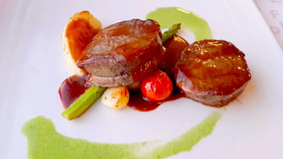 tenderloin with asparagus tomato garlic|김도희さん