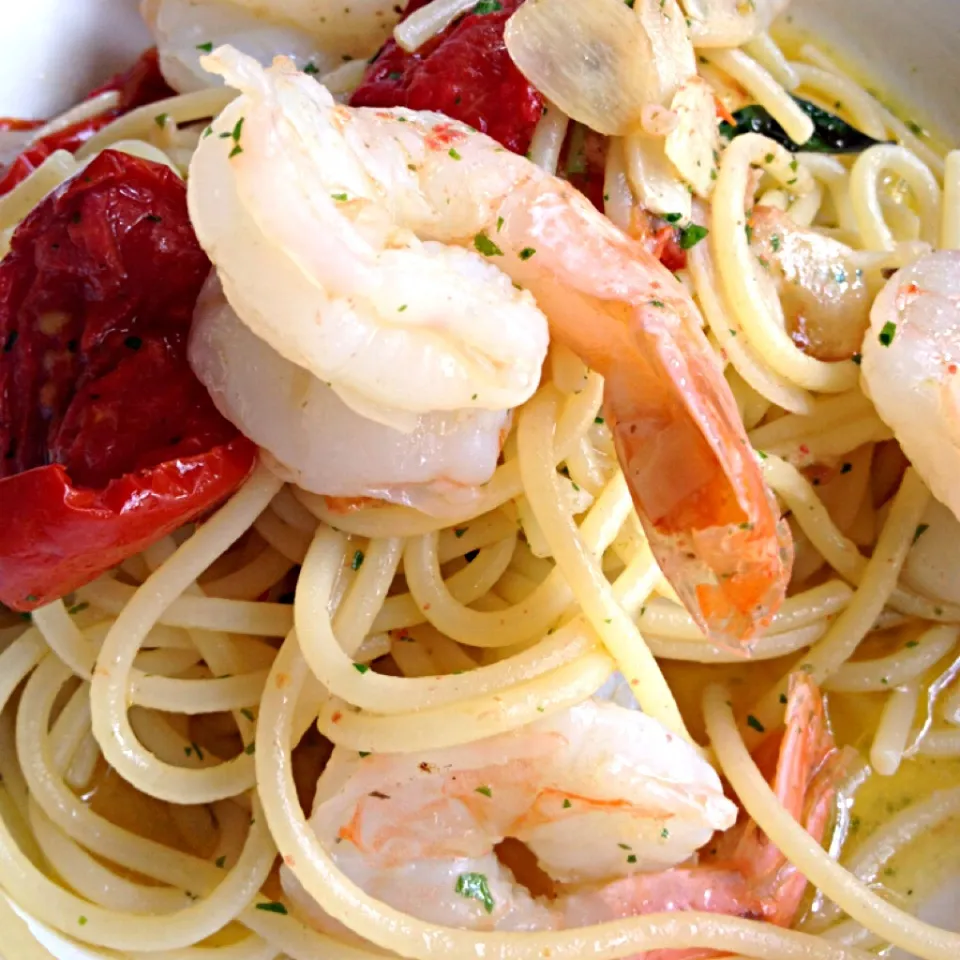 Prawn pasta with sun dried tomato|12Dragonさん