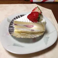 今日もケーキを…|ゆうきさん