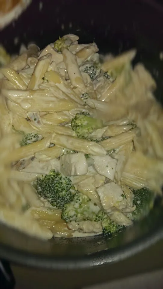 Chicken Alfredo w/broccoli|Claressa Williamsさん